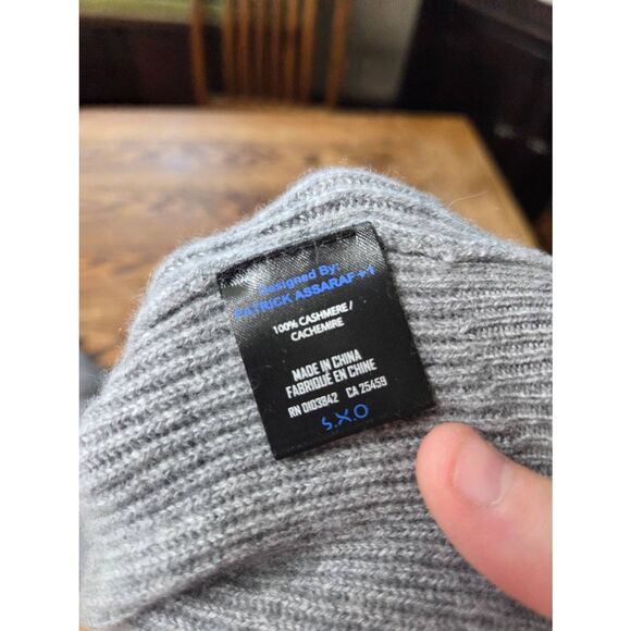 Patrick Assaraf Cashmere Crewneck in Grey sz XL - Picture 6 of 6